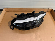 Laden Sie das Bild in den Galerie-Viewer, Frontscheinwerfer VW 14B941035B Links Scheinwerfer Headlight SCH9545919108jd