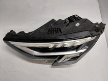 Laden Sie das Bild in den Galerie-Viewer, Frontscheinwerfer Audi A3 8Y0941033 Links Scheinwerfer Headlight SCH9554457904ey