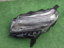 Laden Sie das Bild in den Galerie-Viewer, Frontscheinwerfer Suzuki Vitara I 100-7R016 LED Links Scheinwerfer Headlight SCH9556082268me