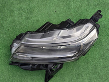 Laden Sie das Bild in den Galerie-Viewer, Frontscheinwerfer Suzuki Vitara I 100-7R016 LED Links Scheinwerfer Headlight SCH9556082268me