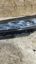 Load image into Gallery viewer, Frontscheinwerfer Hyundai Kona 92202-J90 Links Scheinwerfer Headlight SCH9572436143lm
