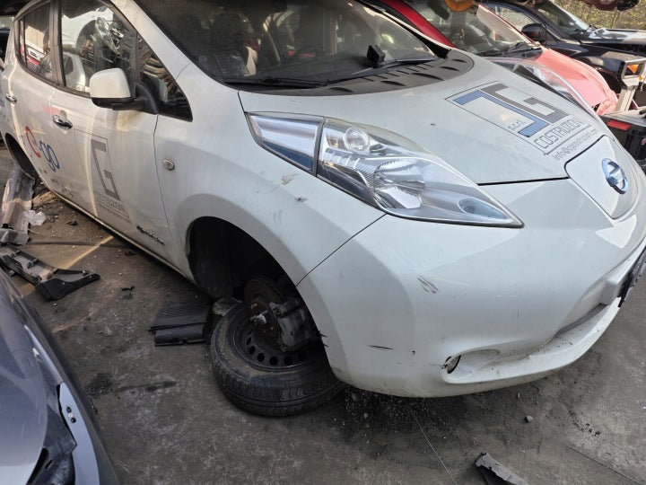 Frontscheinwerfer Nissan Leaf 26010-3NLX 260103NL0B Rechts Headlight SCH9573207206pk