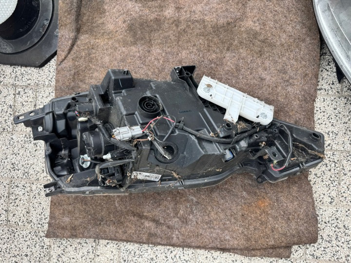 Frontscheinwerfer Nissan Leaf 26010-3NLX 260103NL0B Rechts Headlight SCH9573207206pk