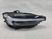Load image into Gallery viewer, Frontscheinwerfer Volvo Xc60 II 32404700 Rechts Scheinwerfer Headlight SCH9576348154bm