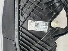 Load image into Gallery viewer, Frontscheinwerfer Volvo Xc60 II 32404700 Rechts Scheinwerfer Headlight SCH9576348154bm