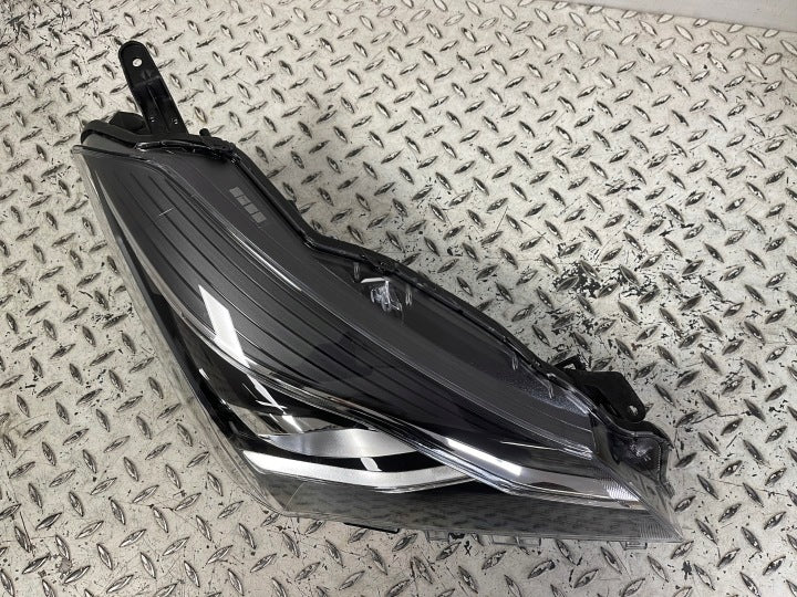 Frontscheinwerfer Toyota Yaris 81130-0DK10 Rechts Scheinwerfer Headlight SCH9577267957df