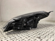 Laden Sie das Bild in den Galerie-Viewer, Frontscheinwerfer Toyota Yaris 81130-0DK10 Rechts Scheinwerfer Headlight SCH9577267957df