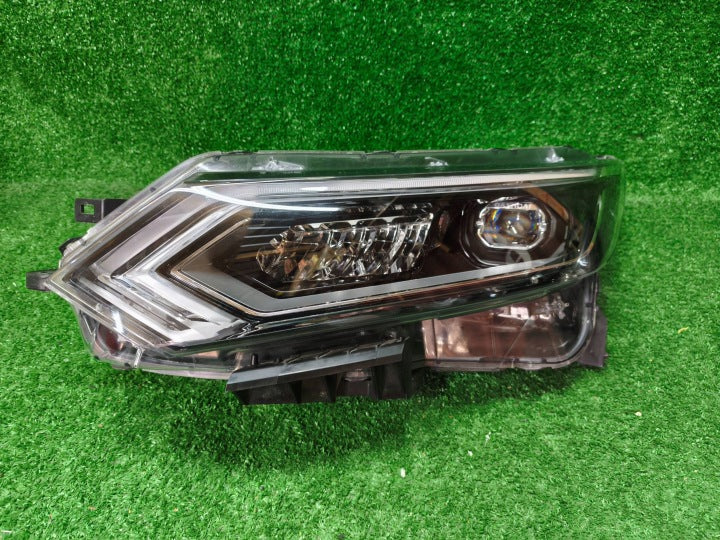 Frontscheinwerfer Nissan Qashqai II 100-19011 Links Scheinwerfer Headlight SCH9584039015ti