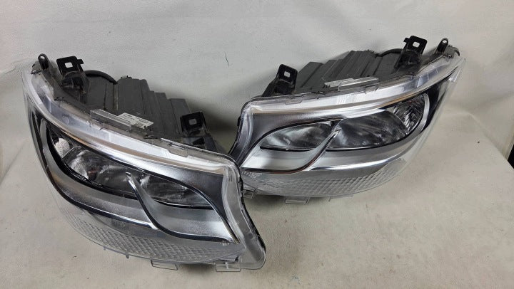 Frontscheinwerfer Mercedes-Benz Sprinter 90139089AF Ein Satz Headlight SCH9590917536of