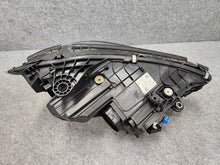 Laden Sie das Bild in den Galerie-Viewer, Frontscheinwerfer Mercedes-Benz W206 A2069065304 LED Links Headlight SCH9595533311kd
