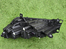 Laden Sie das Bild in den Galerie-Viewer, Frontscheinwerfer Skoda Enyaq 5LB941016F Rechts Scheinwerfer Headlight SCH9596509047gd