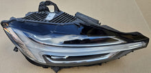 Laden Sie das Bild in den Galerie-Viewer, Frontscheinwerfer Volvo Xc60 32133545 LED Rechts Scheinwerfer Headlight SCH9610381821vz