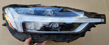 Laden Sie das Bild in den Galerie-Viewer, Frontscheinwerfer Volvo Xc60 32133545 LED Rechts Scheinwerfer Headlight SCH9610381821vz