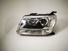Laden Sie das Bild in den Galerie-Viewer, Frontscheinwerfer Suzuki Grand Vitara I 100-59079 Rechts Scheinwerfer Headlight SCH9610553352vq