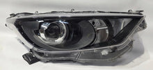 Load image into Gallery viewer, Frontscheinwerfer Toyota Yaris K0-6EU Rechts Scheinwerfer Headlight SCH9610991487uq