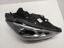 Laden Sie das Bild in den Galerie-Viewer, Frontscheinwerfer Mercedes-Benz W206 A2069064803 Rechts Scheinwerfer Headlight SCH9616838338sd