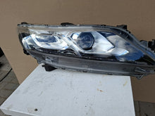 Laden Sie das Bild in den Galerie-Viewer, Frontscheinwerfer Mitsubishi Eclipse Cross 668846759 Rechts Headlight SCH9621942009ee