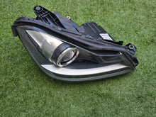 Load image into Gallery viewer, Frontscheinwerfer Mercedes-Benz W204 A2048205659 Xenon Rechts Headlight SCH9623289808na