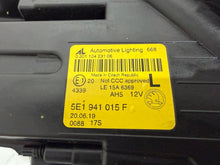 Load image into Gallery viewer, Frontscheinwerfer Skoda Octavia III 5E1941015F Links Scheinwerfer Headlight SCH9625191933ts