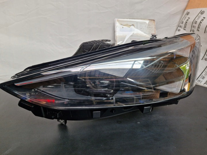 Frontscheinwerfer Cupra Formentor 5FG941035A Links Scheinwerfer Headlight SCH9625999948ju