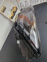 Laden Sie das Bild in den Galerie-Viewer, Frontscheinwerfer Cupra Formentor 5FG941035A Links Scheinwerfer Headlight SCH9625999948ju