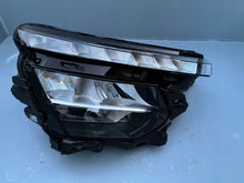 Laden Sie das Bild in den Galerie-Viewer, Frontscheinwerfer Skoda Kamiq 655941016B Rechts Scheinwerfer Headlight SCH9629743296uv