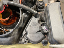 Laden Sie das Bild in den Galerie-Viewer, Frontscheinwerfer BMW 5 E39 153735-00 Links Scheinwerfer Headlight SCH9632739165qt