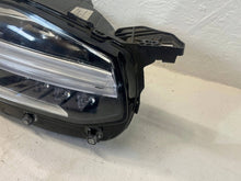 Laden Sie das Bild in den Galerie-Viewer, Frontscheinwerfer Volvo Xc90 32342483 Rechts Scheinwerfer Headlight SCH9633016889mx