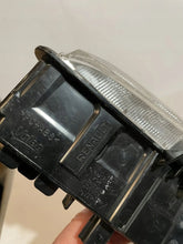 Laden Sie das Bild in den Galerie-Viewer, Frontscheinwerfer Renault Clio IV 266003863R Rechts Scheinwerfer Headlight SCH9636785379au