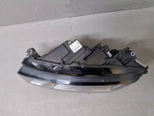 Laden Sie das Bild in den Galerie-Viewer, Frontscheinwerfer Skoda Octavia IV 5E4941035 Full LED Links Headlight SCH9638078818xx