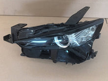 Laden Sie das Bild in den Galerie-Viewer, Frontscheinwerfer Mazda Cx-30 Cx30 DFR7-51040 Links Scheinwerfer Headlight SCH9641105508vc