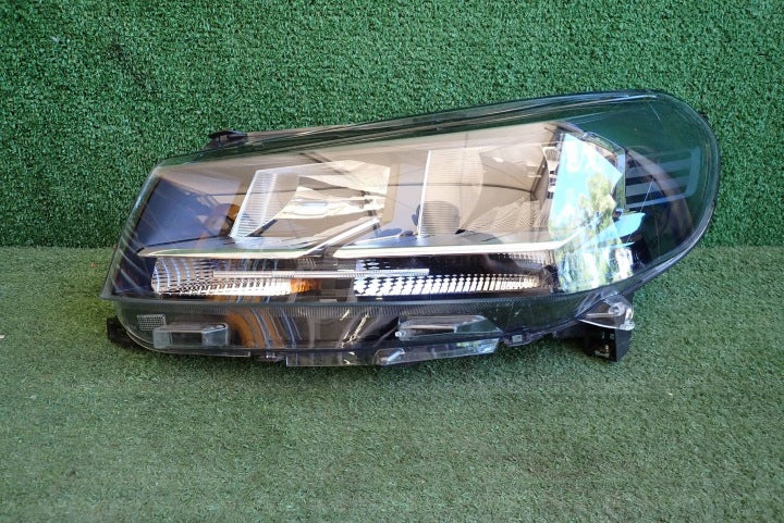 Frontscheinwerfer Opel Vivaro C 9847198380 Links Scheinwerfer Headlight SCH9646332722fl