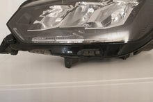 Laden Sie das Bild in den Galerie-Viewer, Frontscheinwerfer Peugeot 208 73313327 9833036380 LED Links Headlight SCH9651317794ye