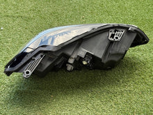 Laden Sie das Bild in den Galerie-Viewer, Frontscheinwerfer Honda Civic I 100-8F06E Links Scheinwerfer Headlight SCH9657673641fx