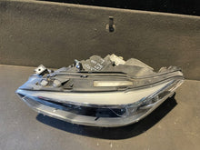 Laden Sie das Bild in den Galerie-Viewer, Frontscheinwerfer BMW 1 F21 F20 7214787-01 Links Scheinwerfer Headlight SCH9660408845te