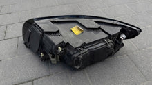 Laden Sie das Bild in den Galerie-Viewer, Frontscheinwerfer Volvo S40 30678913 Rechts Scheinwerfer Headlight SCH9661841004lu