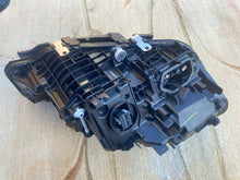 Laden Sie das Bild in den Galerie-Viewer, Frontscheinwerfer BMW 3 G20 5A1A351-04 5A1A352-04 LED Ein Satz Headlight SCH9666472122sp