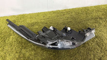 Laden Sie das Bild in den Galerie-Viewer, Frontscheinwerfer Toyota Chr 81150YP28000 LED Links Scheinwerfer Headlight SCH9669940272qp