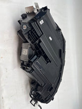 Load image into Gallery viewer, Frontscheinwerfer VW Passat 3J1941036 Rechts Scheinwerfer Headlight SCH9673758630go