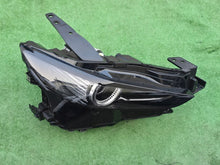 Laden Sie das Bild in den Galerie-Viewer, Frontscheinwerfer Mazda Cx30 DFR7-51030 Rechts Scheinwerfer Headlight SCH9676886636tb