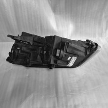 Laden Sie das Bild in den Galerie-Viewer, Frontscheinwerfer Seat Alhambra II 7N5941752 Rechts Scheinwerfer Headlight SCH9677292407yi