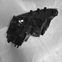 Laden Sie das Bild in den Galerie-Viewer, Frontscheinwerfer Seat Alhambra II 7N5941752 Rechts Scheinwerfer Headlight SCH9677292407yi