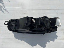 Laden Sie das Bild in den Galerie-Viewer, Frontscheinwerfer VW Passat 3J1941006 Rechts Scheinwerfer Headlight SCH9677542876rh