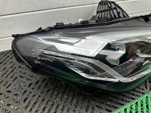 Laden Sie das Bild in den Galerie-Viewer, Frontscheinwerfer BMW 2 Active Tourer U06 5A42248 LED Rechts Headlight SCH9678296608zm
