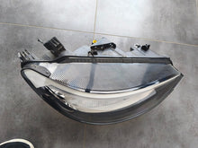 Laden Sie das Bild in den Galerie-Viewer, Frontscheinwerfer VW III 10A853712 Rechts Scheinwerfer Headlight SCH9679942959jf