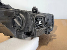 Laden Sie das Bild in den Galerie-Viewer, Frontscheinwerfer Mercedes-Benz W206 A2069060703 Links Scheinwerfer Headlight SCH9681272962zg
