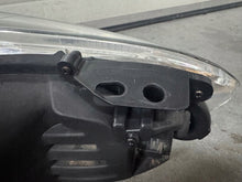 Load image into Gallery viewer, Frontscheinwerfer Peugeot 9680370880 Xenon Links Scheinwerfer Headlight SCH9682423231en