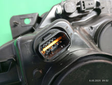 Laden Sie das Bild in den Galerie-Viewer, Frontscheinwerfer Nissan Interstar 26060BZ50A Links Scheinwerfer Headlight SCH9683952019hn