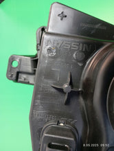 Laden Sie das Bild in den Galerie-Viewer, Frontscheinwerfer Nissan Interstar 26060BZ50A Links Scheinwerfer Headlight SCH9683952019hn