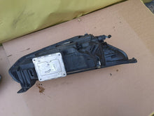 Load image into Gallery viewer, Frontscheinwerfer Ford Focus MX7B-13E015-EB MX7B-13E014-EB Ein Satz Headlight SCH9685872295ta